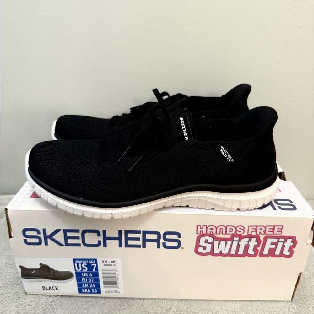 Skechers‎ Women’s Hands Free Swift Fit Black  Sneakers – Size 7 – Brand New - Picture 2 of 5
